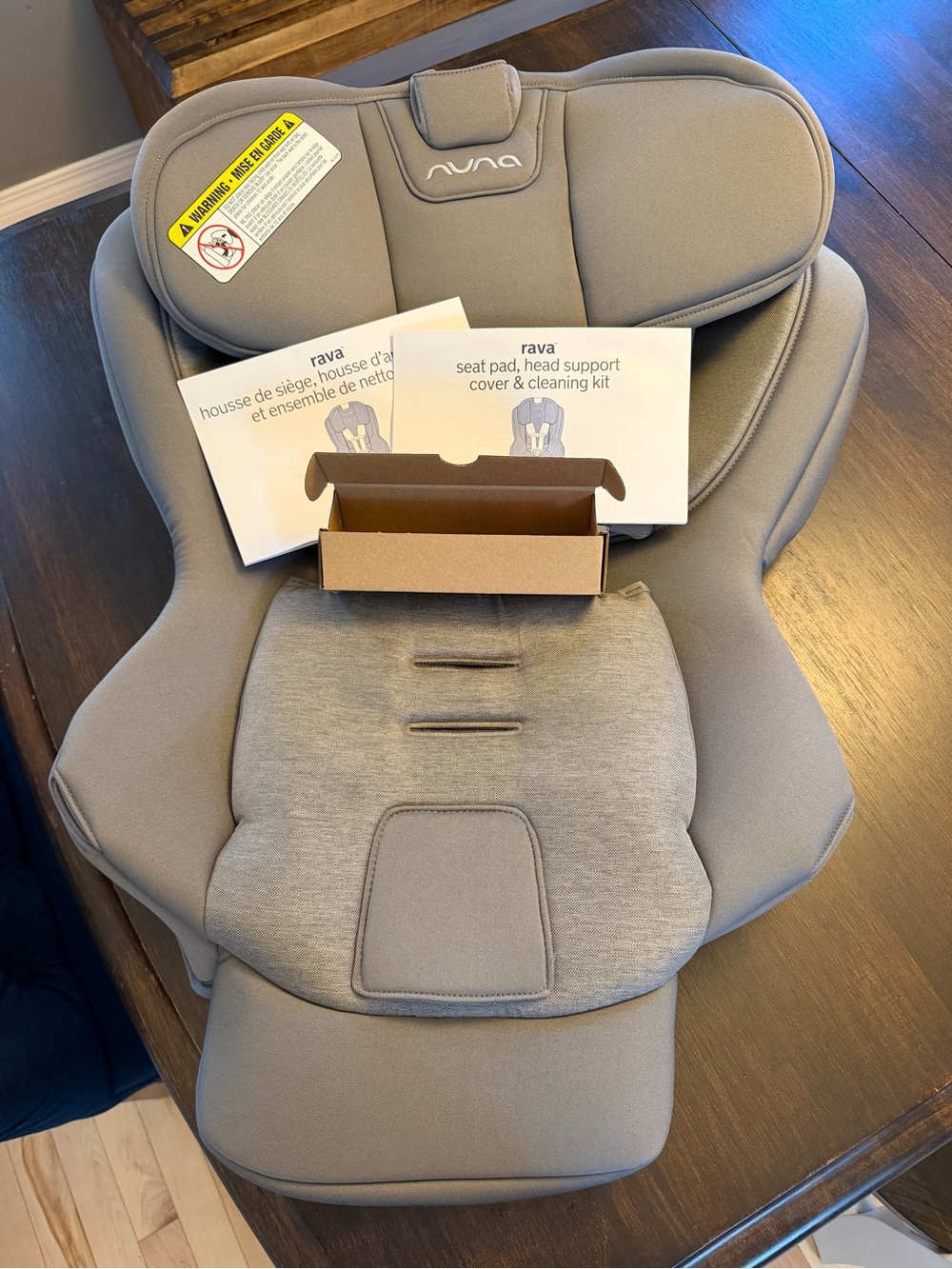 NUNA RAVA Seat Pad in Gray
